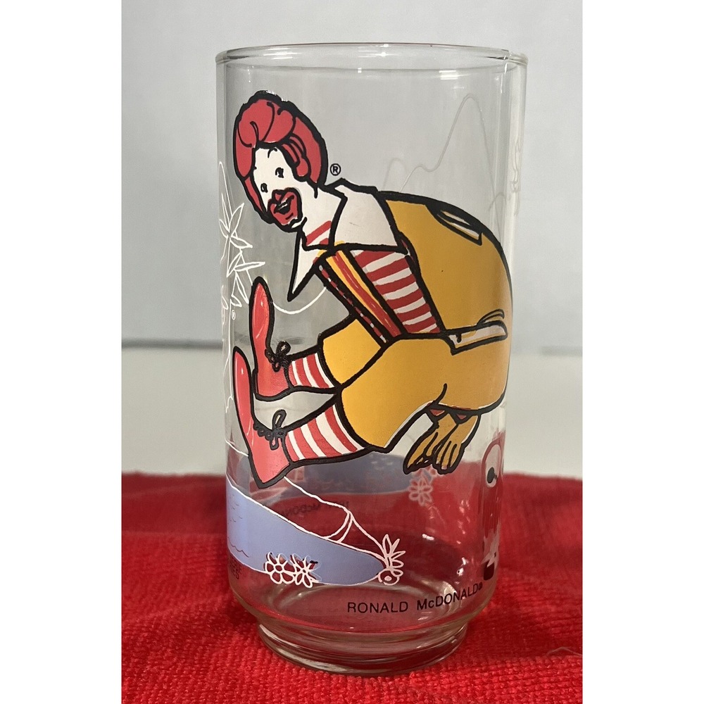 Vintage Ronald McDonald McDonald's Collector's Series Glass 1977 Filet Fish